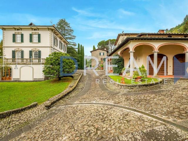 Villa in vendita a Bagni di Lucca LU