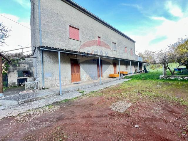 Villa in vendita a Baia e Latina CE
