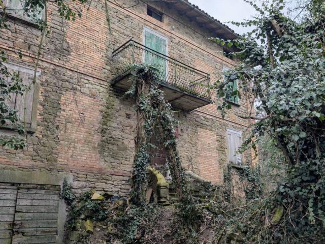 Villa in vendita a Baiso RE