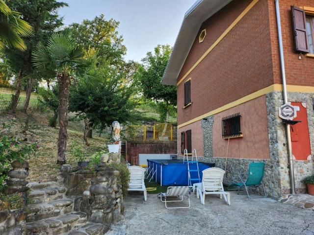 Villa in vendita a Baiso RE