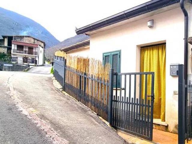 Villa in vendita a Balsorano AQ
