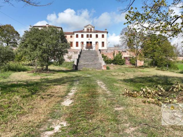 Villa in vendita a Baone PD