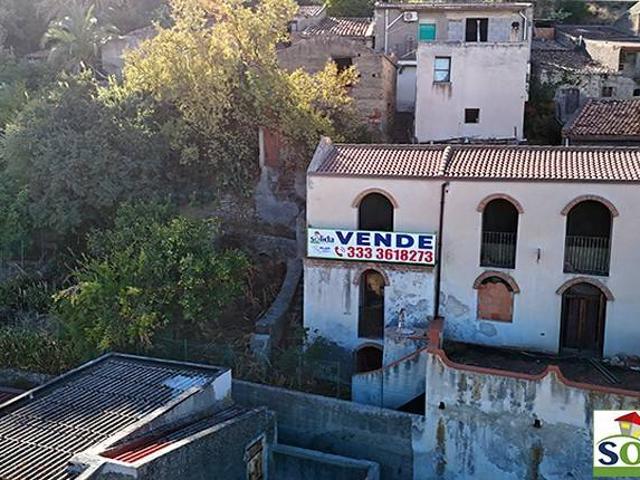 Villa in vendita a Barcellona Pozzo di Gotto ME