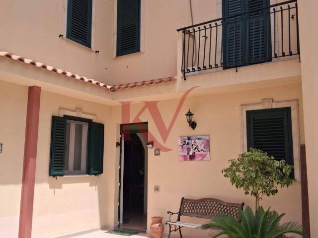 Villa in vendita a Barcellona Pozzo di Gotto ME