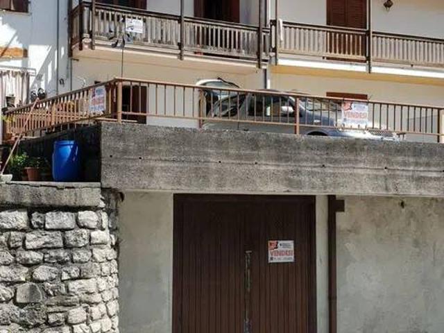Villa in vendita a Barcis PN