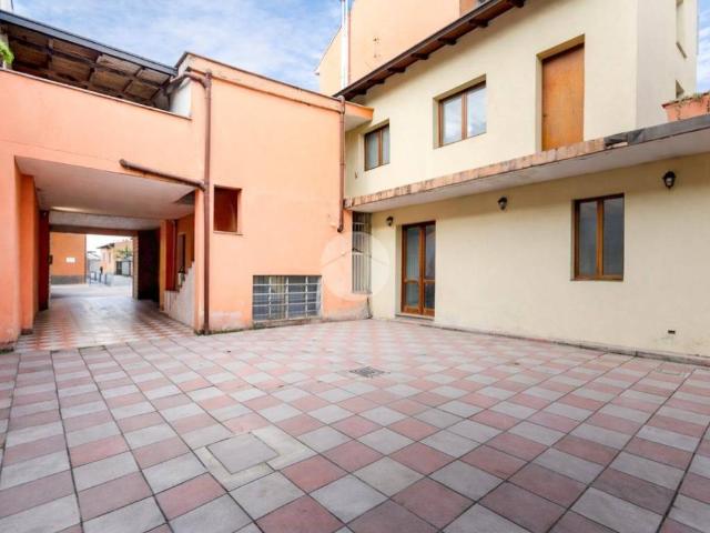 Villa in vendita a Baranzate MI