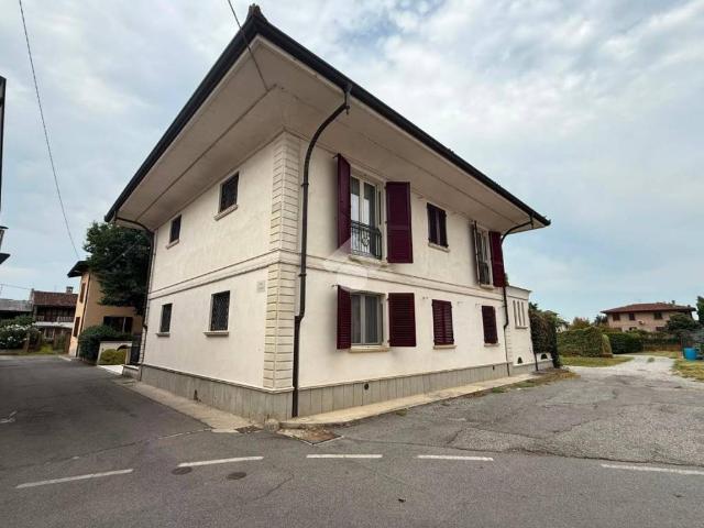 Villa in vendita a Barbata BG