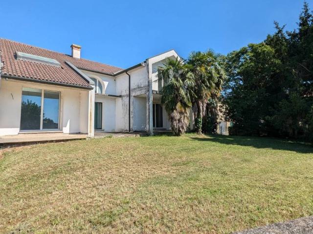 Villa in vendita a Barbarano Mossano VI