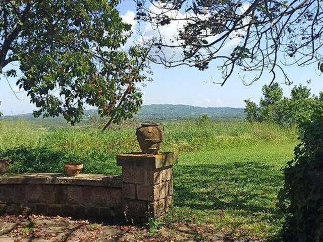 Villa in vendita a Barbarano Romano VT