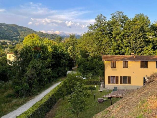 Villa in vendita a Barga LU
