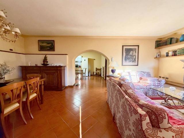 Villa in vendita a Barga LU