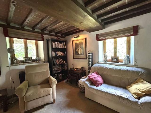 Villa in vendita a Barga LU