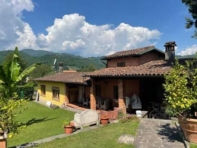 Villa in vendita a Barga LU