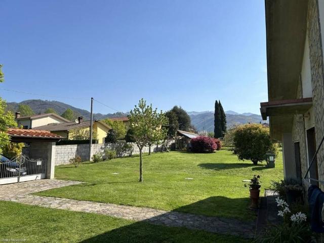 Villa in vendita a Barga LU
