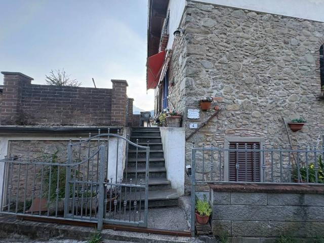 Villa in vendita a Barga LU