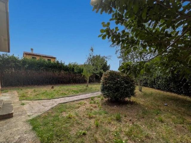 Villa in vendita a Barga LU