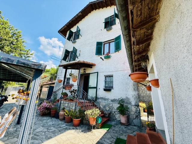 Villa in vendita a Bargagli GE