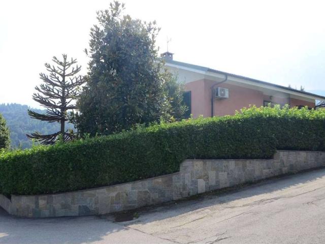 Villa in vendita a Barge CN