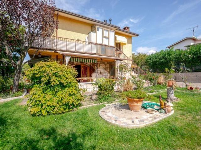 Villa in vendita a Bardolino VR