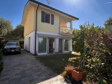 Villa in vendita a Bardolino VR