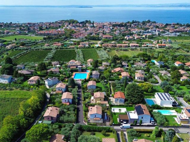 Villa in vendita a Bardolino VR