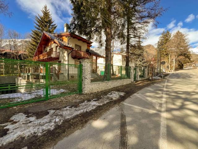 Villa in vendita a Bardonecchia TO