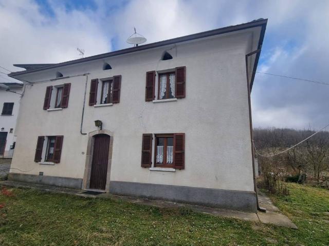 Villa in vendita a Bardi PR