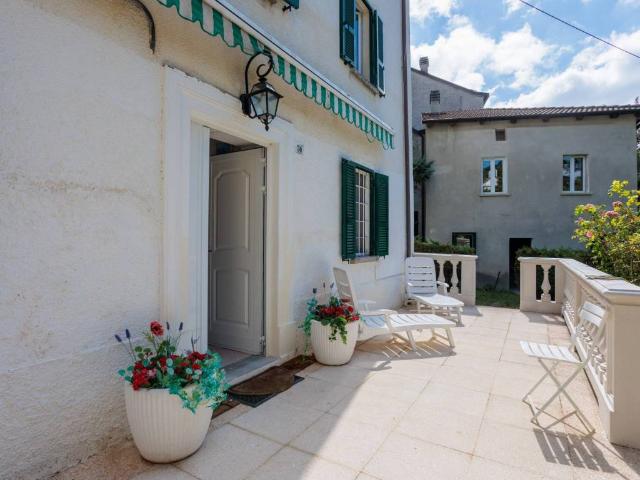 Villa in vendita a Bardi PR