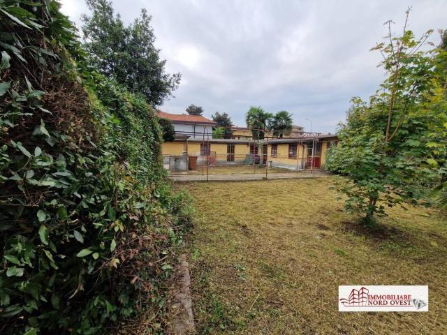 Villa in vendita a Bareggio MI