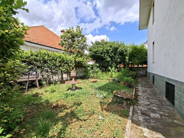 Villa in vendita a Bareggio MI