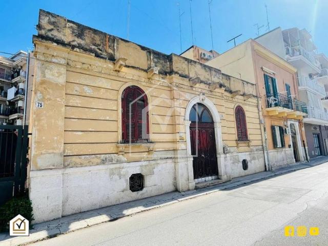 Villa in vendita a Bari BA