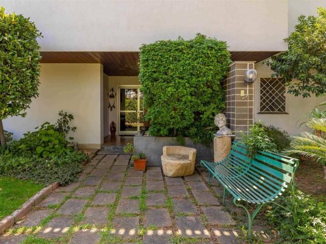 Villa in vendita a Bari BA