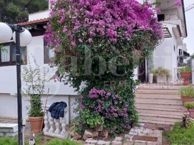 Villa in vendita a Bari BA