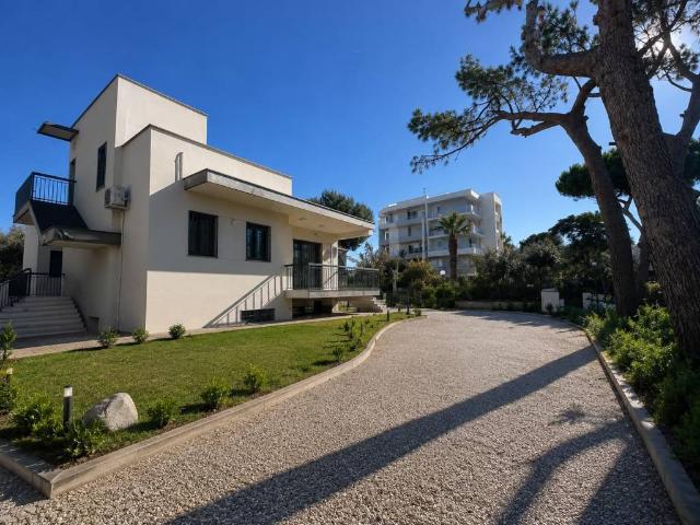 Villa in vendita a Bari BA