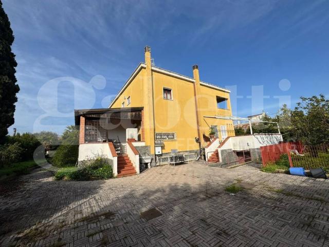 Villa in vendita a Bari BA