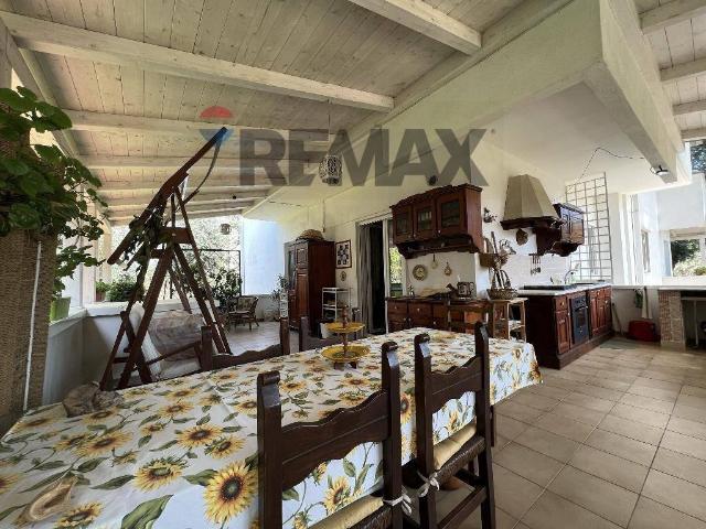 Villa in vendita a Bari BA