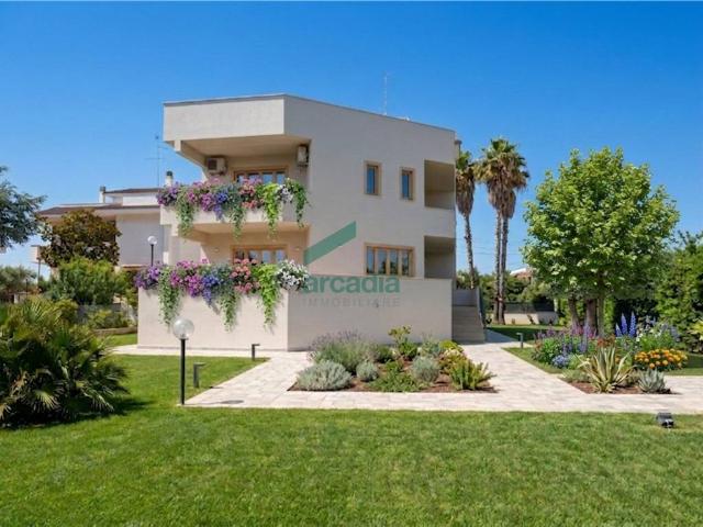 Villa in vendita a Bari BA
