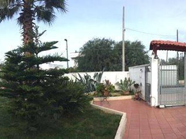 Villa in vendita a Bari BA