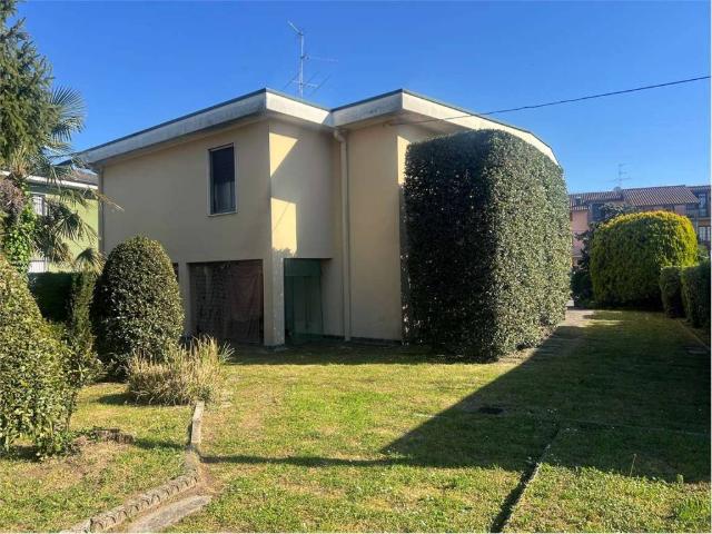 Villa in vendita a Bariano BG