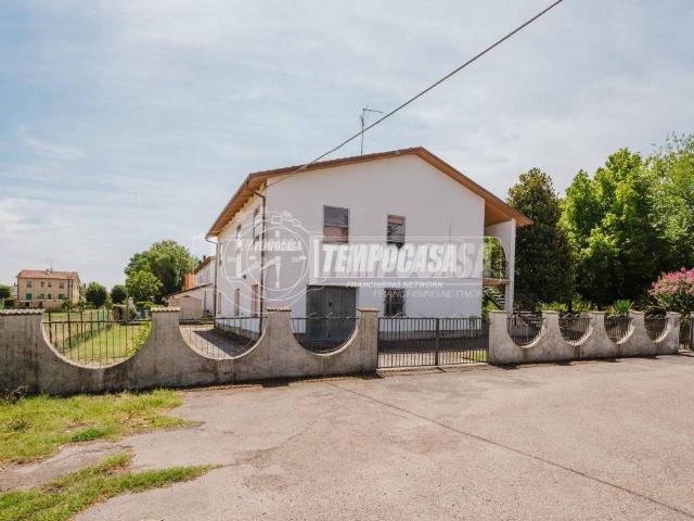 Villa in vendita a Baricella BO