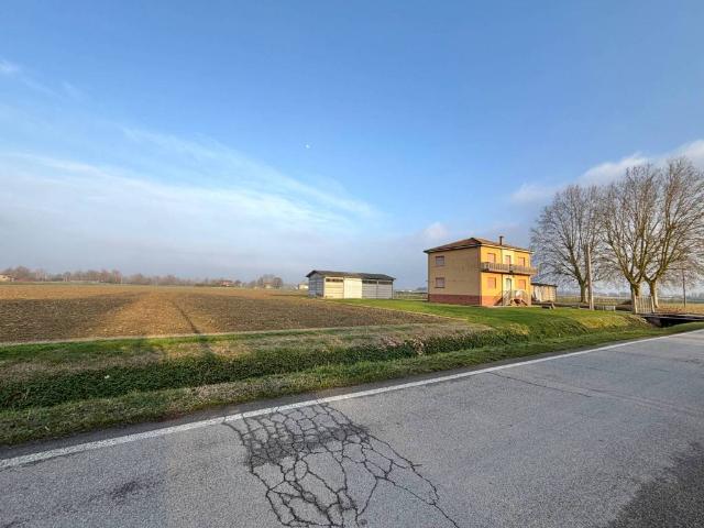 Villa in vendita a Baricella BO