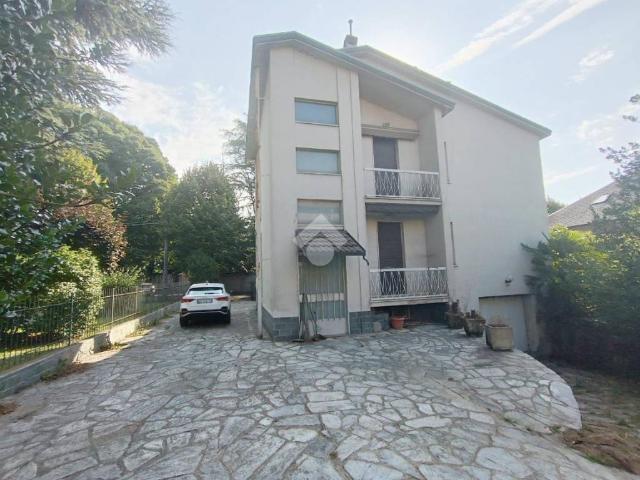 Villa in vendita a Barlassina MB