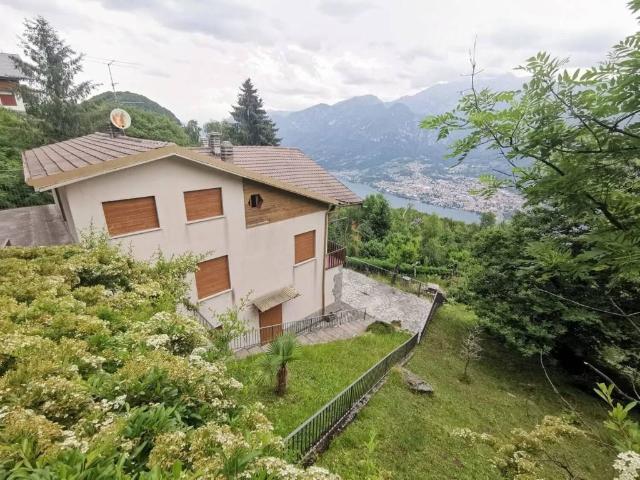Villa in vendita a Barni CO