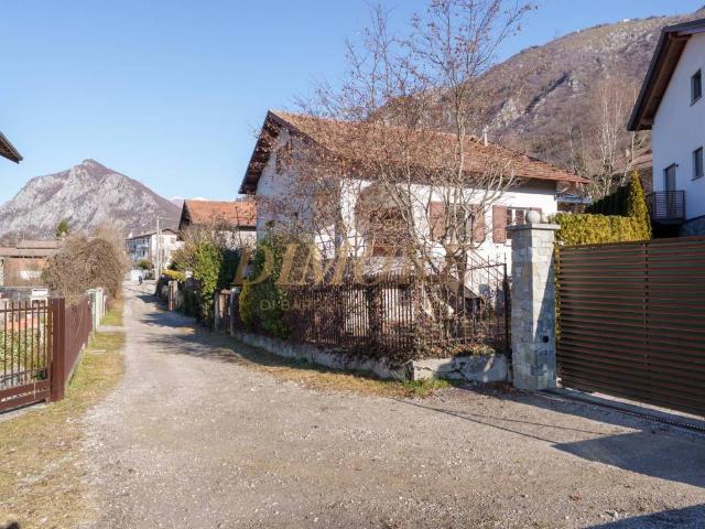 Villa in vendita a Barzio LC