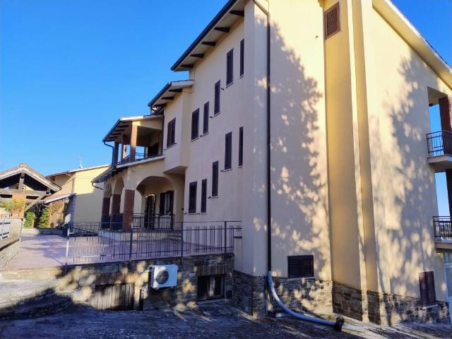 Villa in vendita a Baschi TR