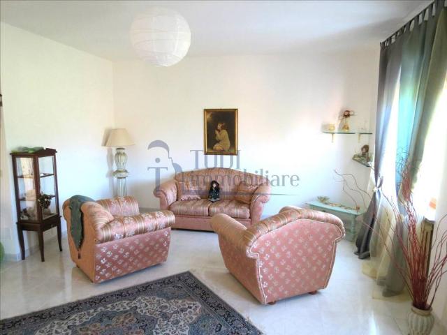 Villa in vendita a Baschi TR