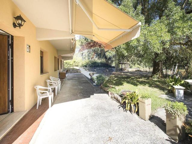 Villa in vendita a Baschi