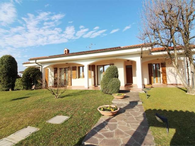 Villa in vendita a Basiano MI