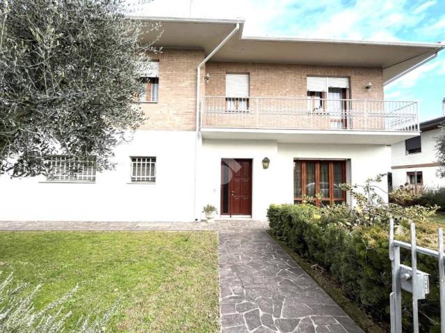 Villa in vendita a Bassano del Grappa VI
