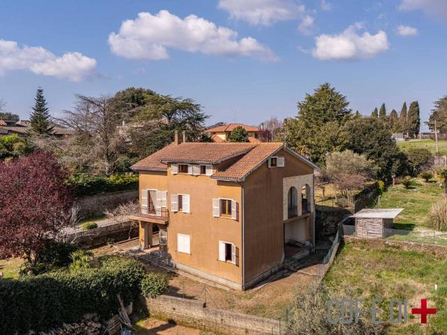 Villa in vendita a Bassano Romano VT